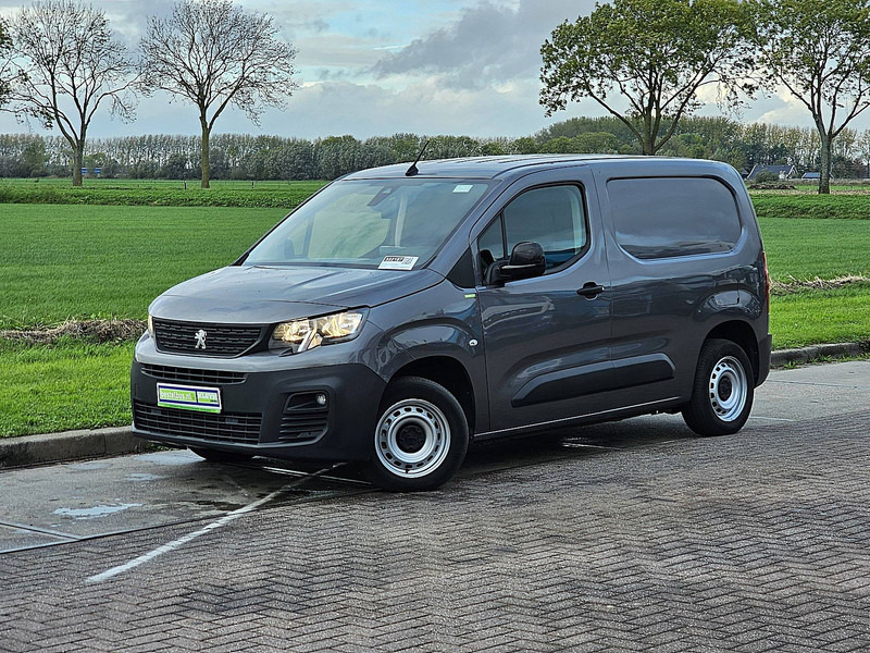 Peugeot Partner 1.5 L1H1 Navi Euro6 AC! - Фургон с закрытым кузовом: фото 2 Peugeot Partner 1.5 L1H1 Navi Euro6 AC! - Фургон с закрытым кузовом: фото 2