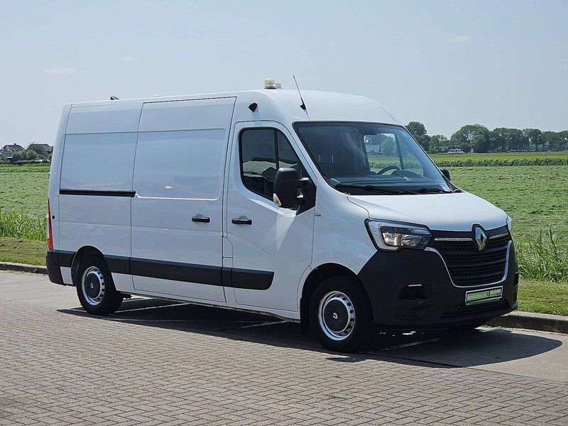 Renault Master 2.3 DCI 130 L2H2 - Цельнометаллический фургон: фото 5 Renault Master 2.3 DCI 130 L2H2 - Цельнометаллический фургон: фото 5