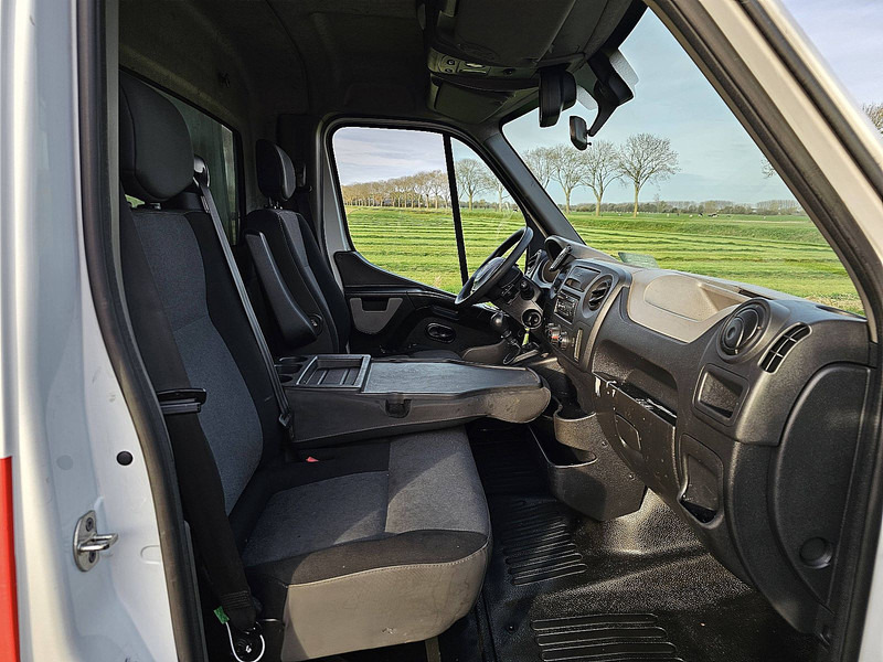 Малотоннажный бортовой грузовик Renault Master T35 2.3 Dci 110 dkm: фото 7 Малотоннажный бортовой грузовик Renault Master T35 2.3 Dci 110 dkm: фото 7