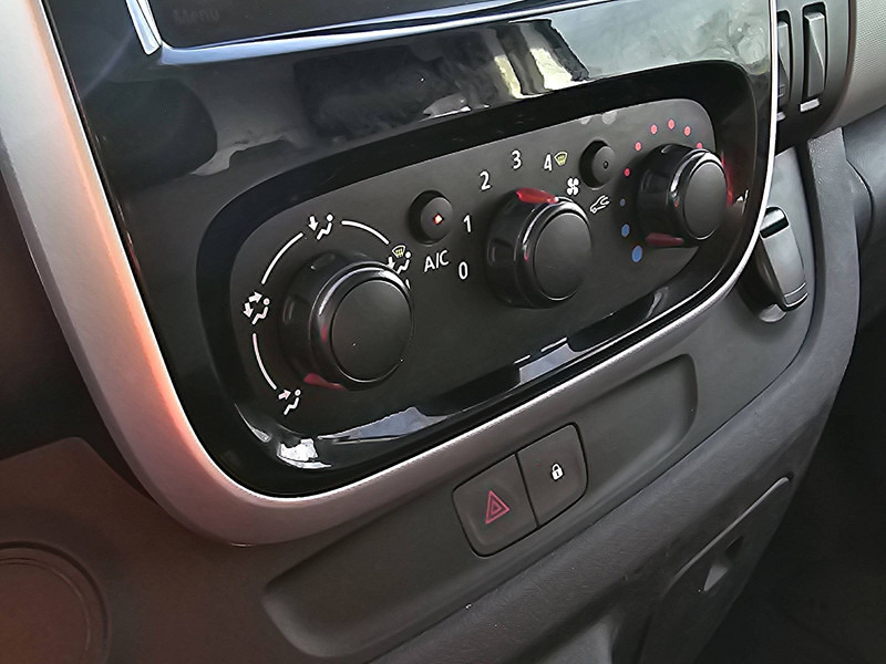 Renault Trafic 1.6 DCI в лизинг Renault Trafic 1.6 DCI: фото 11 Renault Trafic 1.6 DCI в лизинг Renault Trafic 1.6 DCI: фото 11