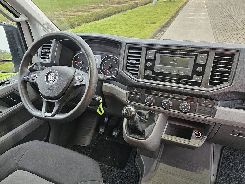 Фото интерьера 1: Цельнометаллический фургон Volkswagen Crafter 50 2.0 Dubbellucht Euro6 AC