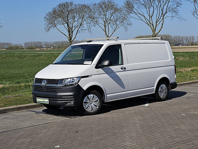 Volkswagen Transporter 2.0 TDI L1H1 Navi NAP Euro6! - Легковой фургон: фото 2 Volkswagen Transporter 2.0 TDI L1H1 Navi NAP Euro6! - Легковой фургон: фото 2