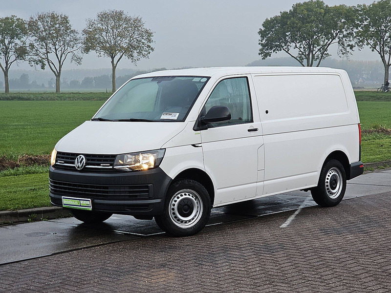 Volkswagen Transporter 2.0 TDI ac EURO6 - Легковой фургон: фото 2 Volkswagen Transporter 2.0 TDI ac EURO6 - Легковой фургон: фото 2
