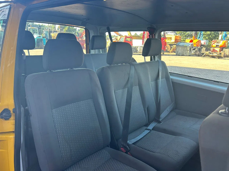 Volkswagen Transporter Kombi - Автобус: фото 5 Volkswagen Transporter Kombi - Автобус: фото 5