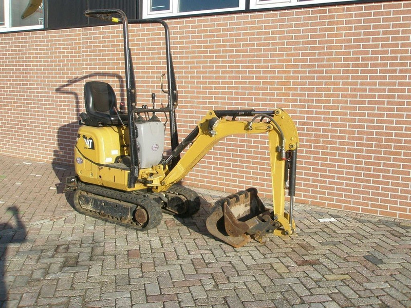Caterpillar 300.9 - Мини-экскаватор: фото 3 Caterpillar 300.9 - Мини-экскаватор: фото 3