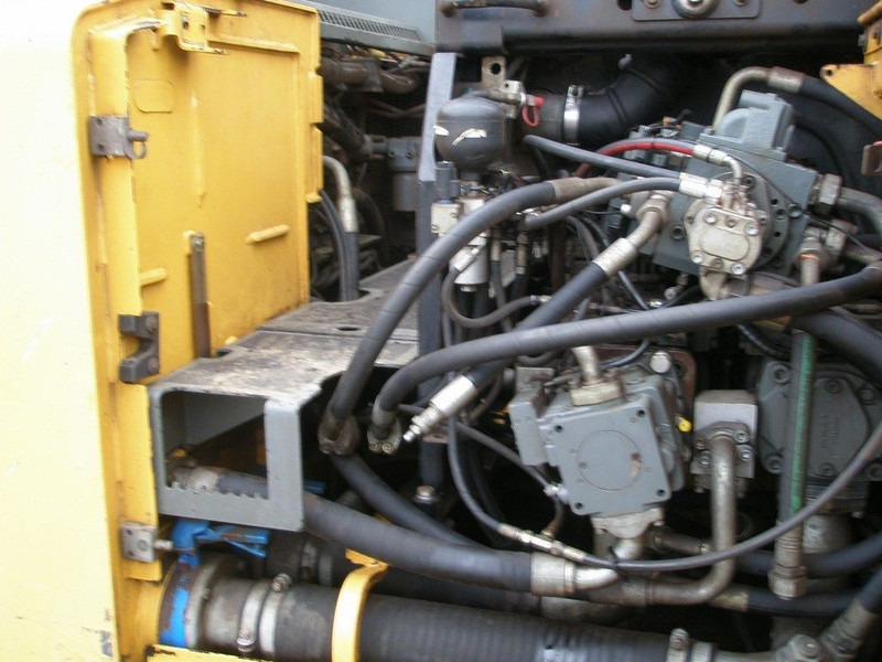 Перегружатель Liebherr R974C: фото 10 Перегружатель Liebherr R974C: фото 10