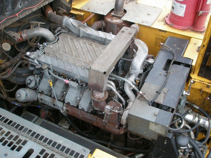 Перегружатель Liebherr R974C: фото 8 Перегружатель Liebherr R974C: фото 8