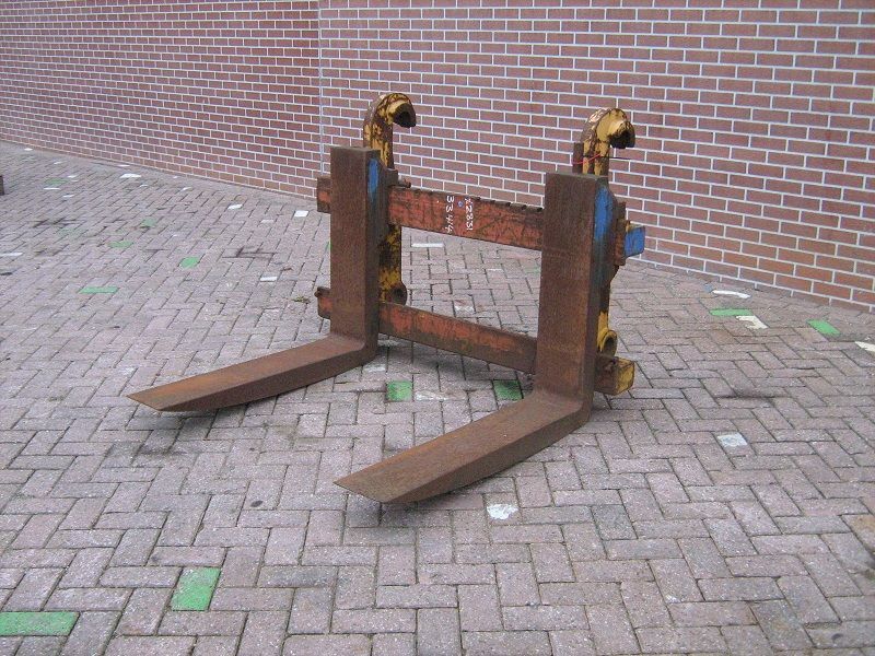Volvo Forks L150-L180 - Вилы для Строительной техники: фото 1 Volvo Forks L150-L180 - Вилы для Строительной техники: фото 1