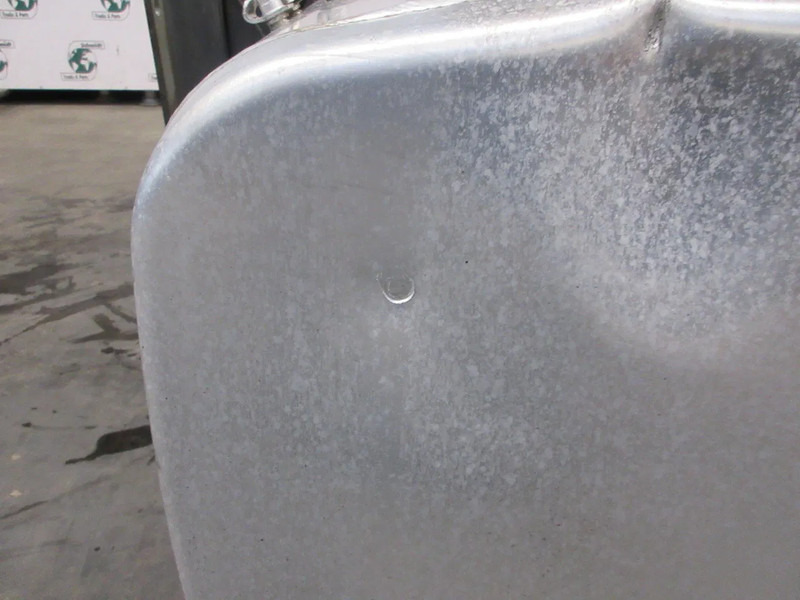 Топливный бак для Грузовиков DAF 1944798 // 995 LITER INHOUD DAF XF CF EURO 6 MODEL 2018: фото 6 Топливный бак для Грузовиков DAF 1944798 // 995 LITER INHOUD DAF XF CF EURO 6 MODEL 2018: фото 6