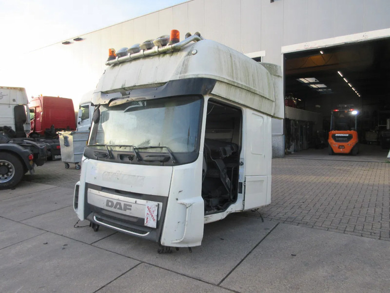 DAF DAF XF 106 CABINE VOOR PARTS DONOR MODEL 2016 - Кабина и интерьер для Грузовиков: фото 3 DAF DAF XF 106 CABINE VOOR PARTS DONOR MODEL 2016 - Кабина и интерьер для Грузовиков: фото 3