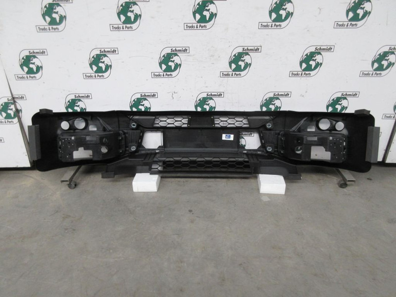 Iveco 5801690553 BUMPER IVECO EUROCARGO EURO 6 NIEUW - Бампер для Грузовиков: фото 2 Iveco 5801690553 BUMPER IVECO EUROCARGO EURO 6 NIEUW - Бампер для Грузовиков: фото 2