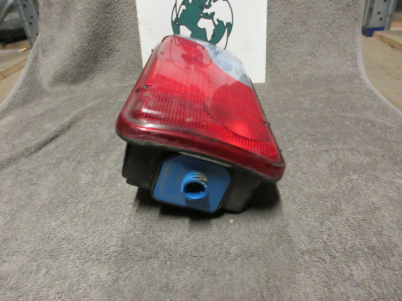 MAN 81.25225-6544// 81.25225-6545 ACHTER LAMP MAN TGS TGX TGM TGL EURO 6 - Задний фонарь для Грузовиков: фото 4 MAN 81.25225-6544// 81.25225-6545 ACHTER LAMP MAN TGS TGX TGM TGL EURO 6 - Задний фонарь для Грузовиков: фото 4
