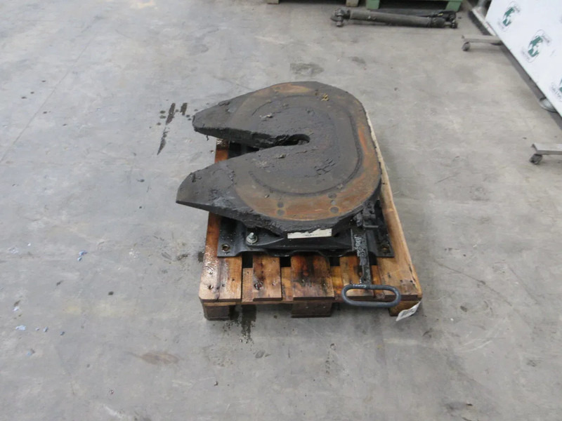 MAN 81.42710-6302 // JSK 37C-150-1Z9 // 81.42715-0037 81.42710-6302 // JSK 37C-150-1Z9 // 81.42715-0037 MAN 18.430 TGS 2023 - Седло для Грузовиков: фото 2 MAN 81.42710-6302 // JSK 37C-150-1Z9 // 81.42715-0037 81.42710-6302 // JSK 37C-150-1Z9 // 81.42715-0037 MAN 18.430 TGS 2023 - Седло для Грузовиков: фото 2