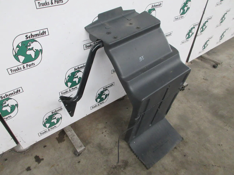 MAN 81.61210-0520//81.61210-0524 SPATBORD MAN TGM 18.250 EURO 6 - Кабина и интерьер для Грузовиков: фото 2 MAN 81.61210-0520//81.61210-0524 SPATBORD MAN TGM 18.250 EURO 6 - Кабина и интерьер для Грузовиков: фото 2
