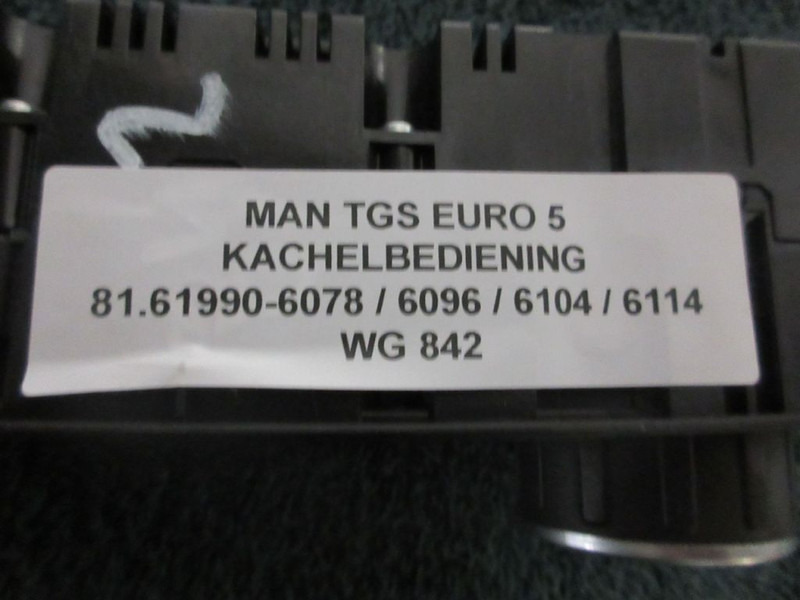 MAN 81.61990-6078 / 6096 / 6104 / 6114 / Kachelbediening - Электрическая система для Грузовиков: фото 4 MAN 81.61990-6078 / 6096 / 6104 / 6114 / Kachelbediening - Электрическая система для Грузовиков: фото 4