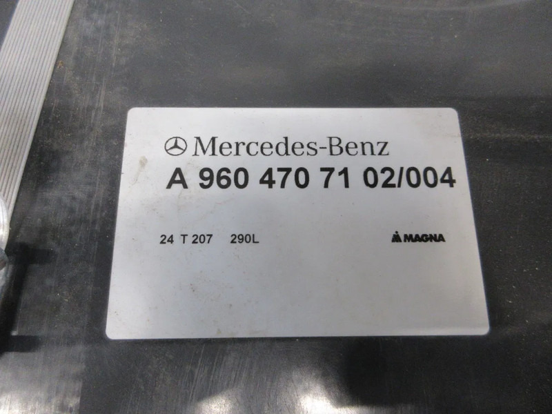 Mercedes-Benz A 960 470 71 02 // 290 LITER TANK NIEUWE MERCEDES MP4 EURO 6 - Топливный бак для Грузовиков: фото 5 Mercedes-Benz A 960 470 71 02 // 290 LITER TANK NIEUWE MERCEDES MP4 EURO 6 - Топливный бак для Грузовиков: фото 5