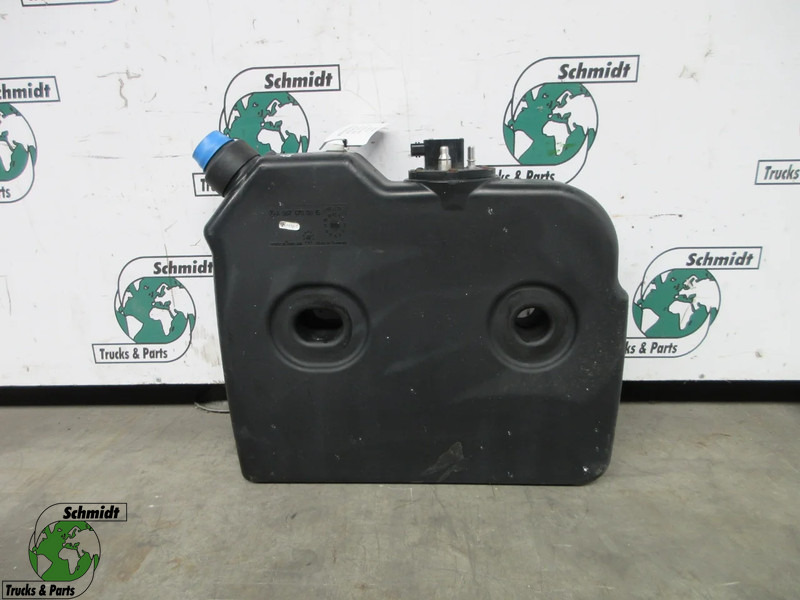 Mercedes-Benz A 967 470 09 15// A 967 470 05 15 - Топливный бак для Грузовиков: фото 1 Mercedes-Benz A 967 470 09 15// A 967 470 05 15 - Топливный бак для Грузовиков: фото 1