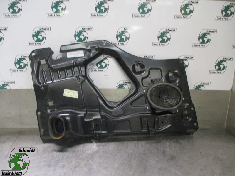 Scania G450 1724879 BINNENFRAME PORTIER LINKS EURO 6 - Кабина и интерьер для Грузовиков: фото 1 Scania G450 1724879 BINNENFRAME PORTIER LINKS EURO 6 - Кабина и интерьер для Грузовиков: фото 1