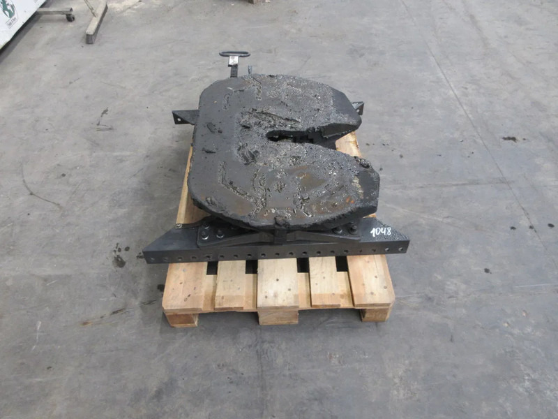 Volvo 21587522 // SAF HOLLAND G50-X D 152,3 U20,0 SK-S 3620 21587522 // SAF HOLLAND G50-X D 152,3 U20,0 SK-S 3620 MODEL 2023 - Седло для Грузовиков: фото 3 Volvo 21587522 // SAF HOLLAND G50-X D 152,3 U20,0 SK-S 3620 21587522 // SAF HOLLAND G50-X D 152,3 U20,0 SK-S 3620 MODEL 2023 - Седло для Грузовиков: фото 3