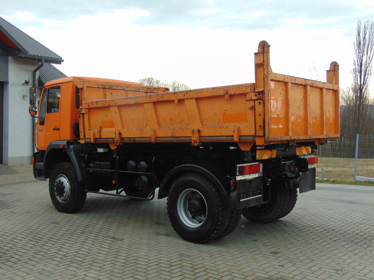 MAN 18-224 4x4 KIPER - Самосвал: фото 3 MAN 18-224 4x4 KIPER - Самосвал: фото 3