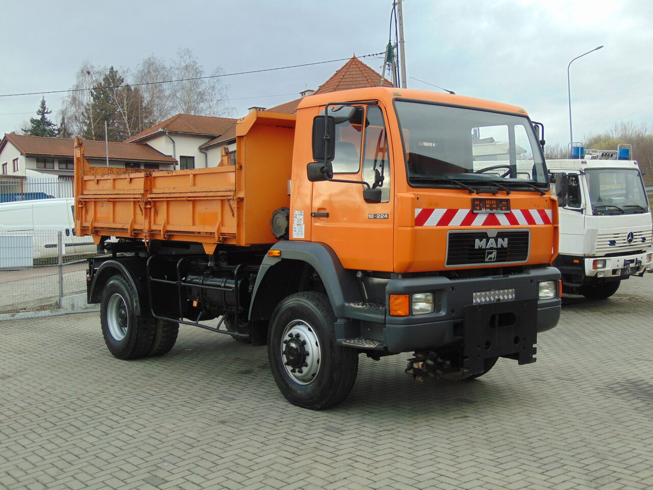 MAN 18-224 4x4 KIPER - Самосвал: фото 2 MAN 18-224 4x4 KIPER - Самосвал: фото 2