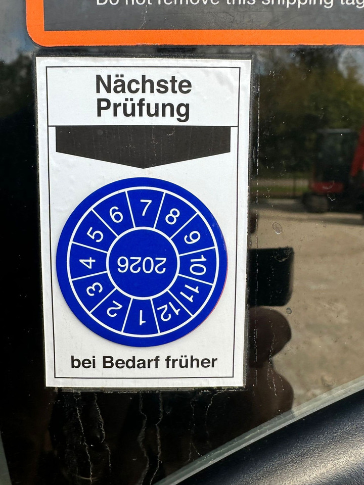 Hitachi ZX170W-6 - Колёсный экскаватор: фото 4 Hitachi ZX170W-6 - Колёсный экскаватор: фото 4