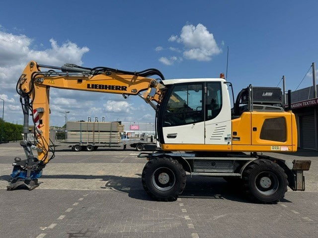 Liebherr A916 + Rototilt - Колёсный экскаватор: фото 1 Liebherr A916 + Rototilt - Колёсный экскаватор: фото 1