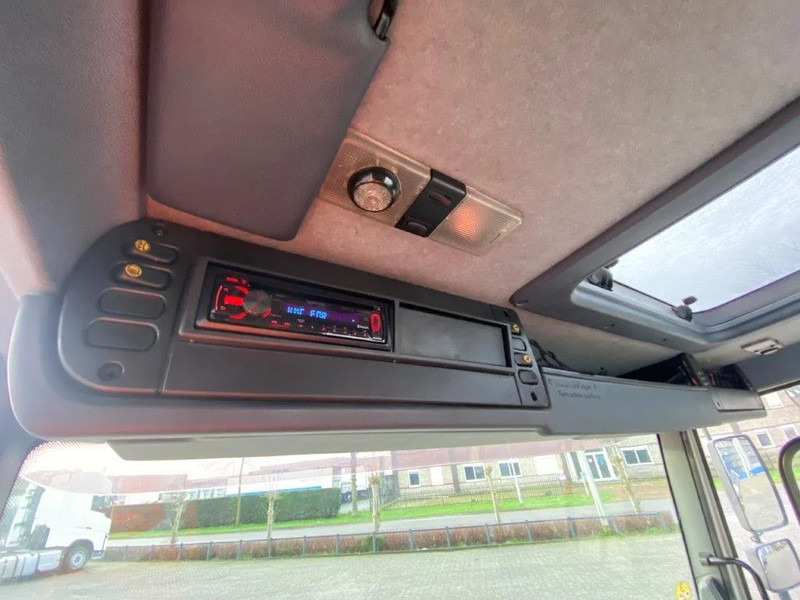 DAF 65CF-240 / FULL STEEL / POMP / 3 COMPARTIMENTS / 8350 LITER / ONLY:25969 KM / EURO-2 / MANUAL / GOOD CONDITION в лизинг DAF 65CF-240 / FULL STEEL / POMP / 3 COMPARTIMENTS / 8350 LITER / ONLY:25969 KM / EURO-2 / MANUAL / GOOD CONDITION: фото 17