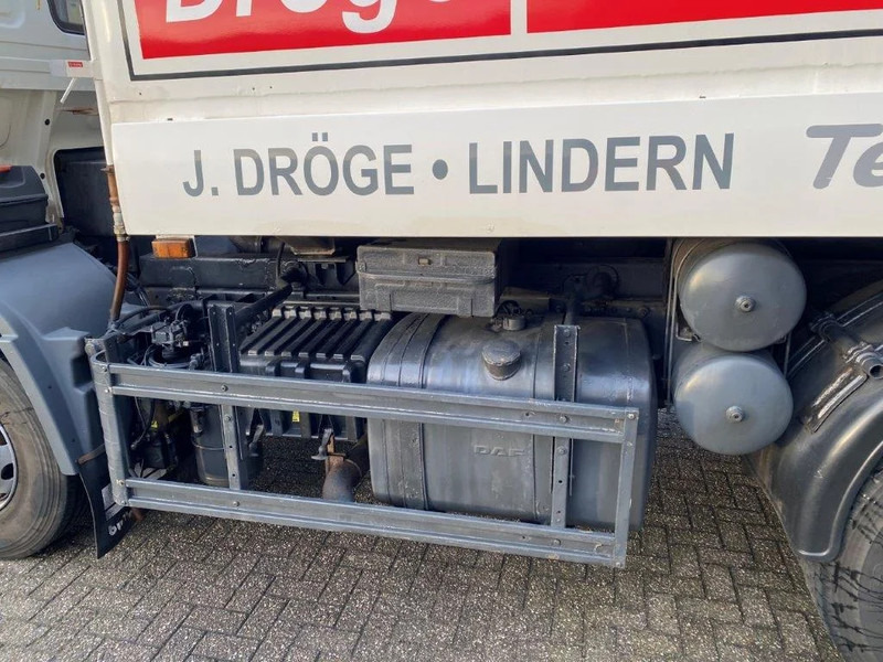 DAF 65CF-240 / FULL STEEL / POMP / 3 COMPARTIMENTS / 8350 LITER / ONLY:25969 KM / EURO-2 / MANUAL / GOOD CONDITION в лизинг DAF 65CF-240 / FULL STEEL / POMP / 3 COMPARTIMENTS / 8350 LITER / ONLY:25969 KM / EURO-2 / MANUAL / GOOD CONDITION: фото 8