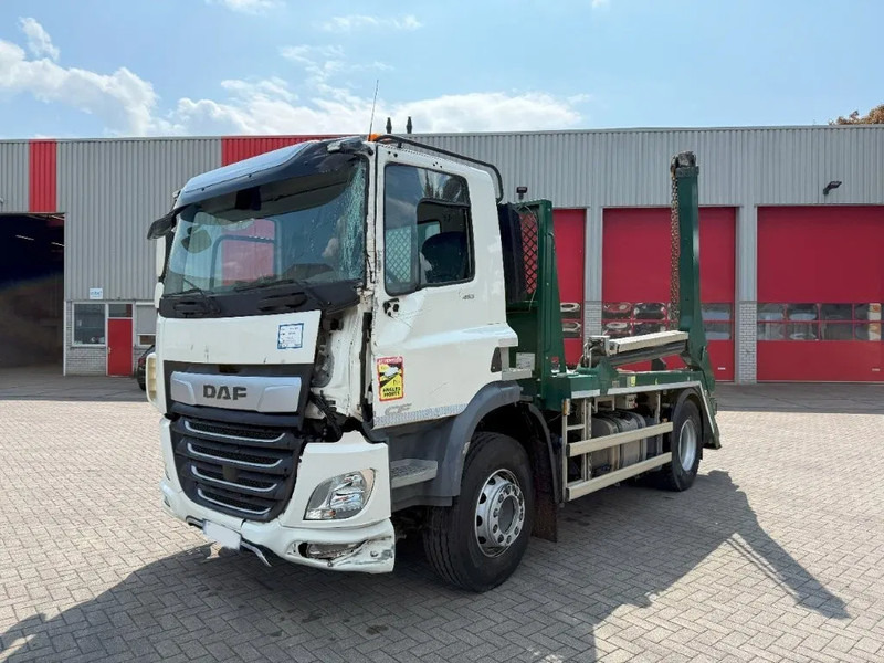 DAF CF410 / ENGINE RUNNING / ONLY:74525 KM / HYVA SKIPLOADER 3250 KG / AIRCO / AUTOMATIC / EURO-6 / 2020 - Портальный бункеровоз: фото 1 DAF CF410 / ENGINE RUNNING / ONLY:74525 KM / HYVA SKIPLOADER 3250 KG / AIRCO / AUTOMATIC / EURO-6 / 2020 - Портальный бункеровоз: фото 1