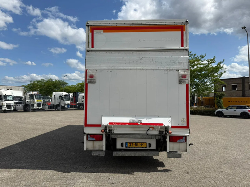 MAN TGL12.190 / NL TRUCK / ONLY:532353 KM / TUV:30-08-2025 / PLATFORM 1500KG / AIRCO / AUTOMATIC / EURO-6 / 2018 - Грузовик с закрытым кузовом: фото 4 MAN TGL12.190 / NL TRUCK / ONLY:532353 KM / TUV:30-08-2025 / PLATFORM 1500KG / AIRCO / AUTOMATIC / EURO-6 / 2018 - Грузовик с закрытым кузовом: фото 4