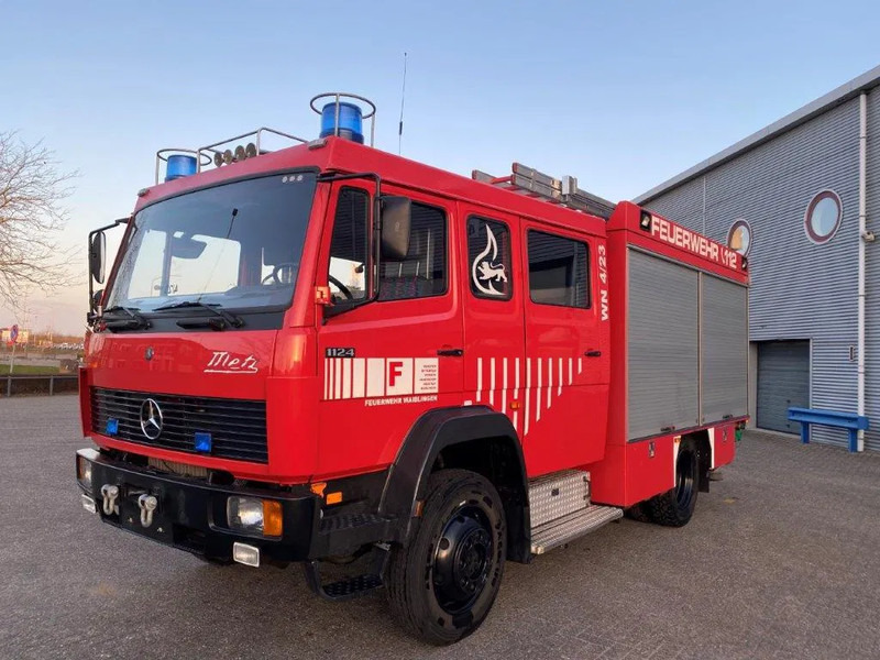 Mercedes-Benz 1124 AF / 4X4 / GERMAN TRUCK / WATERTANK 2400 LITER+POMP / GOOD CONDITION / ONLY:25235 KM / MARGE / MANUAL / 1996 - Пожарная машина: фото 1 Mercedes-Benz 1124 AF / 4X4 / GERMAN TRUCK / WATERTANK 2400 LITER+POMP / GOOD CONDITION / ONLY:25235 KM / MARGE / MANUAL / 1996 - Пожарная машина: фото 1