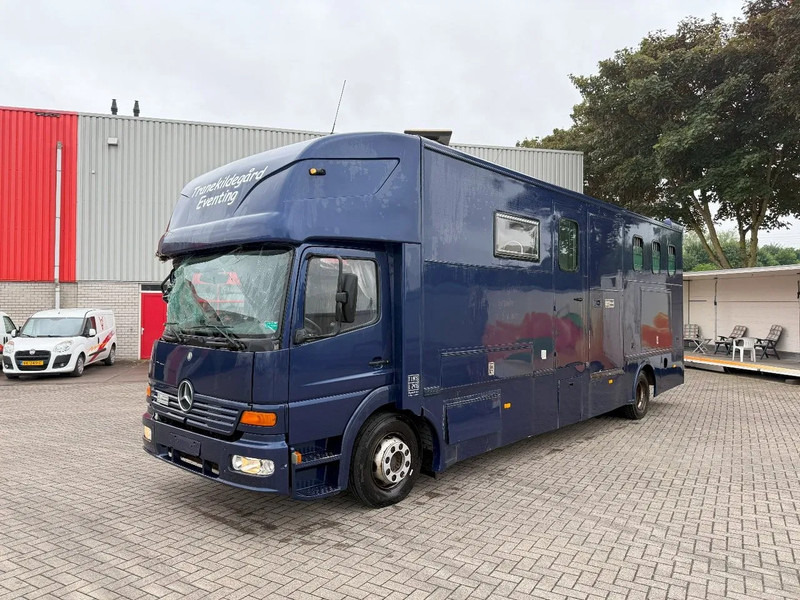 Mercedes-Benz Atego 1223 / ENGINE RUNNING / ONLY:159450 KM / HORSETRUCK / HEATED BOX / GEN2-TACHO= WATERTANK / LIVING ROOM / EURO-2 / MANUAL / - Коневоз: фото 1 Mercedes-Benz Atego 1223 / ENGINE RUNNING / ONLY:159450 KM / HORSETRUCK / HEATED BOX / GEN2-TACHO= WATERTANK / LIVING ROOM / EURO-2 / MANUAL / - Коневоз: фото 1