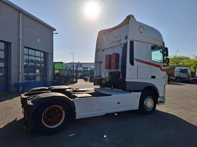 DAF XF106-460 / INTARDER / TUV:28-11-2025 / GVW:50TON / NL TRUCK / ADR / FULL SPOILER / NAVI / FRIDGE / AUTOMATIC / EURO-6 / 2014 - Тягач: фото 5 DAF XF106-460 / INTARDER / TUV:28-11-2025 / GVW:50TON / NL TRUCK / ADR / FULL SPOILER / NAVI / FRIDGE / AUTOMATIC / EURO-6 / 2014 - Тягач: фото 5