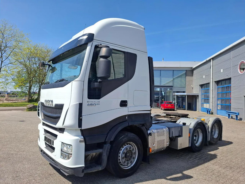 Iveco Stralis 440 / HYDRAULICS / BOOGIE / FRIDGE / 2XBED / 620664 KM / AIRCO / AUTOMATIC / EURO-6 / 2015 - Тягач: фото 1 Iveco Stralis 440 / HYDRAULICS / BOOGIE / FRIDGE / 2XBED / 620664 KM / AIRCO / AUTOMATIC / EURO-6 / 2015 - Тягач: фото 1