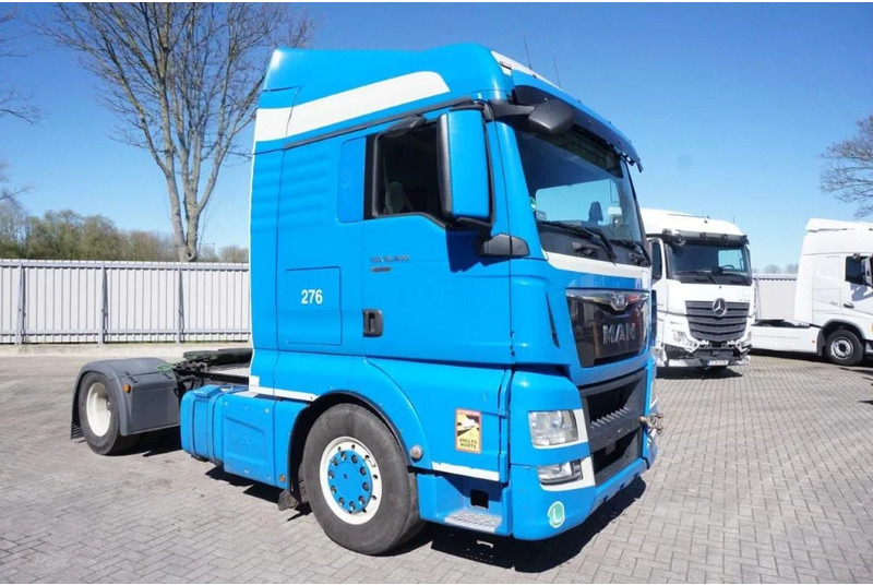 MAN TGX 18.400 / AUTOMATIC / DOUBLE TANK / ENGINE PROBLEMS / EURO-6 / 2016 - Тягач: фото 2 MAN TGX 18.400 / AUTOMATIC / DOUBLE TANK / ENGINE PROBLEMS / EURO-6 / 2016 - Тягач: фото 2
