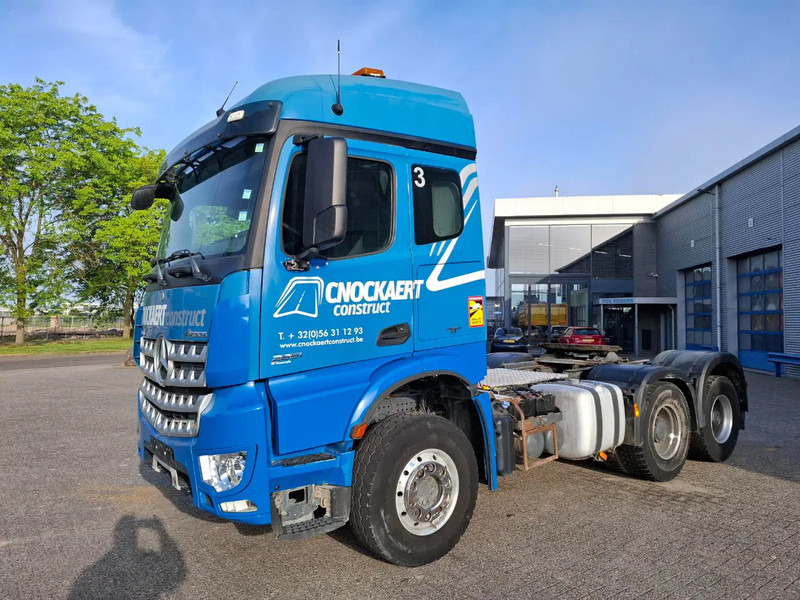 Mercedes-Benz Arocs 2851 / 6X4 / HYDRAULICS / BIG AXLE / ALCOA / AIRCO / AUTOMATIC / EURO-6 / 2015 - Тягач: фото 1 Mercedes-Benz Arocs 2851 / 6X4 / HYDRAULICS / BIG AXLE / ALCOA / AIRCO / AUTOMATIC / EURO-6 / 2015 - Тягач: фото 1