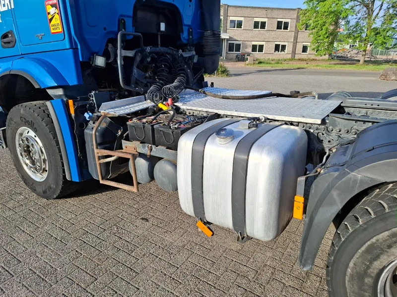 Тягач Mercedes-Benz Arocs 2851 / 6X4 / HYDRAULICS / BIG AXLE / ALCOA / AIRCO / AUTOMATIC / EURO-6 / 2015: фото 8 Тягач Mercedes-Benz Arocs 2851 / 6X4 / HYDRAULICS / BIG AXLE / ALCOA / AIRCO / AUTOMATIC / EURO-6 / 2015: фото 8