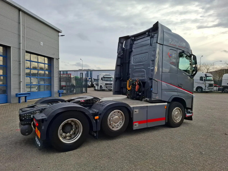 Volvo FH4-500 / I-SAVE / VEB+ / DYNAMIC STEERING / ONLY:590266 KM / NAVI / ACC / LWDS / LIFT AXLE / AUTOMATIC / EURO-6 / 2019 - Тягач: фото 5 Volvo FH4-500 / I-SAVE / VEB+ / DYNAMIC STEERING / ONLY:590266 KM / NAVI / ACC / LWDS / LIFT AXLE / AUTOMATIC / EURO-6 / 2019 - Тягач: фото 5