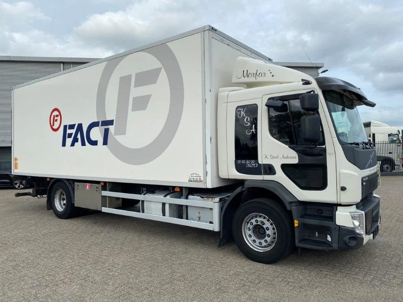 Volvo FE320 ONLY-463904-KM / CLOSED BOX / LOAD LIFT / AUTOMATIC / SIDE DOORS / EURO-6 / 2014 - Грузовик с закрытым кузовом: фото 2 Volvo FE320 ONLY-463904-KM / CLOSED BOX / LOAD LIFT / AUTOMATIC / SIDE DOORS / EURO-6 / 2014 - Грузовик с закрытым кузовом: фото 2