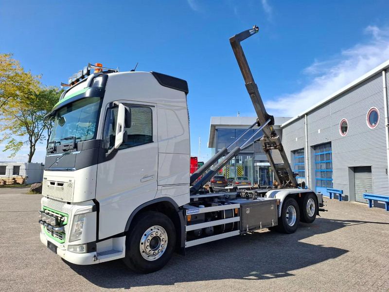 Volvo FH4-500 / VEB+ / HOOK 22 TON / LIFT+LENKACHSE / TUV:02-02-2026 / FULL-AIR / LWDS / NAVI / ALCOA / AUTOMATIC / EURO-6 / 2017 - Крюковой мультилифт: фото 1 Volvo FH4-500 / VEB+ / HOOK 22 TON / LIFT+LENKACHSE / TUV:02-02-2026 / FULL-AIR / LWDS / NAVI / ALCOA / AUTOMATIC / EURO-6 / 2017 - Крюковой мультилифт: фото 1