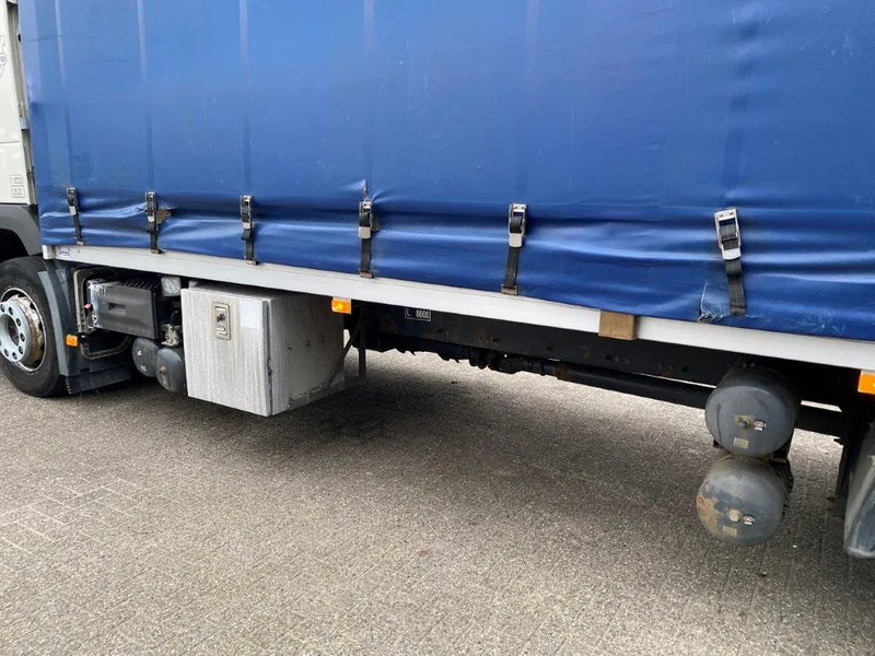 Тентованный грузовик Volvo FM11-330 / LOW KM'S:472120 KM / LWDS / FULL-AIR / NAVI / CURTAIN SAILS / PLATFORM 2500KG / AUTOMATIC / EURO-6 / 2016: фото 14