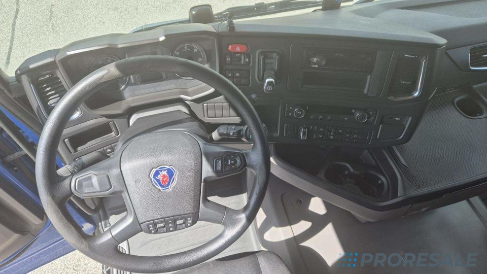 SCANIA R450 N323 LOW DECK EURO 6 - Тягач: фото 4 SCANIA R450 N323 LOW DECK EURO 6 - Тягач: фото 4