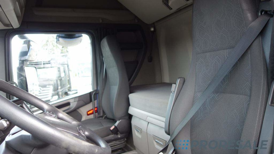 SCANIA R450 N323 LOW DECK EURO 6 - Тягач: фото 5 SCANIA R450 N323 LOW DECK EURO 6 - Тягач: фото 5