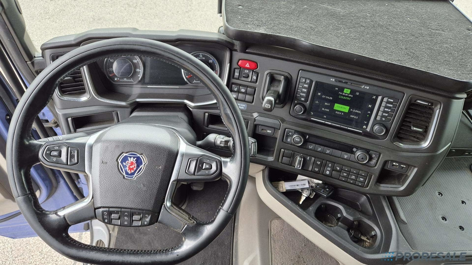 SCANIA R450 N323 NGS TOP LINE EURO 6 - Тягач: фото 4 SCANIA R450 N323 NGS TOP LINE EURO 6 - Тягач: фото 4
