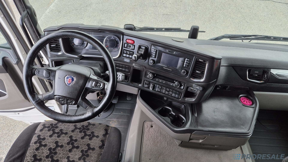 SCANIA R450 N323 NGS TOP LINE EURO 6 - Тягач: фото 4 SCANIA R450 N323 NGS TOP LINE EURO 6 - Тягач: фото 4
