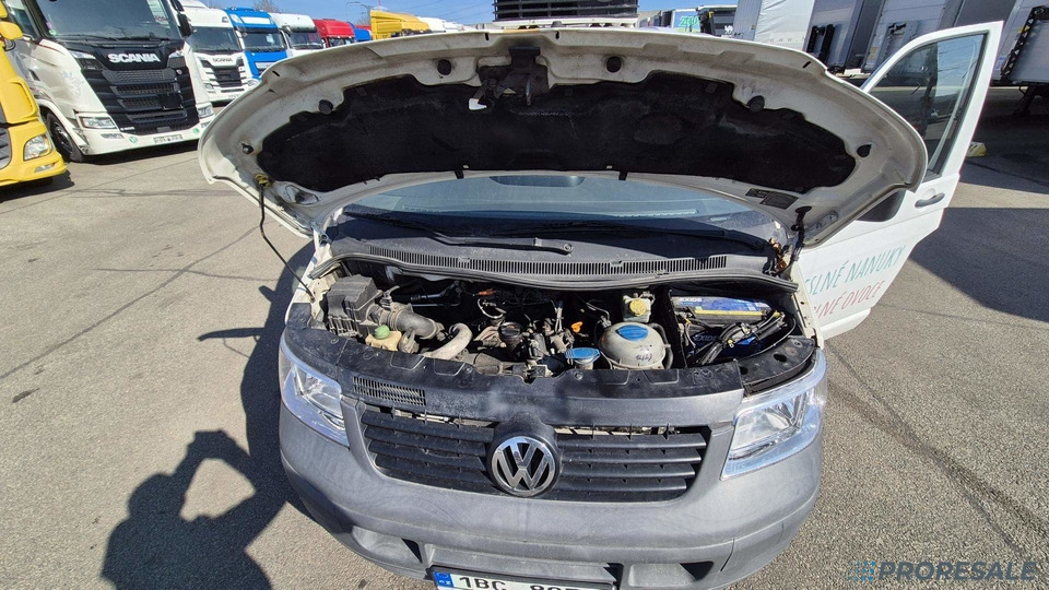 VOLKSWAGEN TRANSPORTER 2.5 TDi - nová mrazírenská vestavba + CARRIER XARIOS 230/12 V - vadný motor в лизинг VOLKSWAGEN TRANSPORTER 2.5 TDi - nová mrazírenská vestavba + CARRIER XARIOS 230/12 V - vadný motor: фото 11 VOLKSWAGEN TRANSPORTER 2.5 TDi - nová mrazírenská vestavba + CARRIER XARIOS 230/12 V - vadný motor в лизинг VOLKSWAGEN TRANSPORTER 2.5 TDi - nová mrazírenská vestavba + CARRIER XARIOS 230/12 V - vadný motor: фото 11