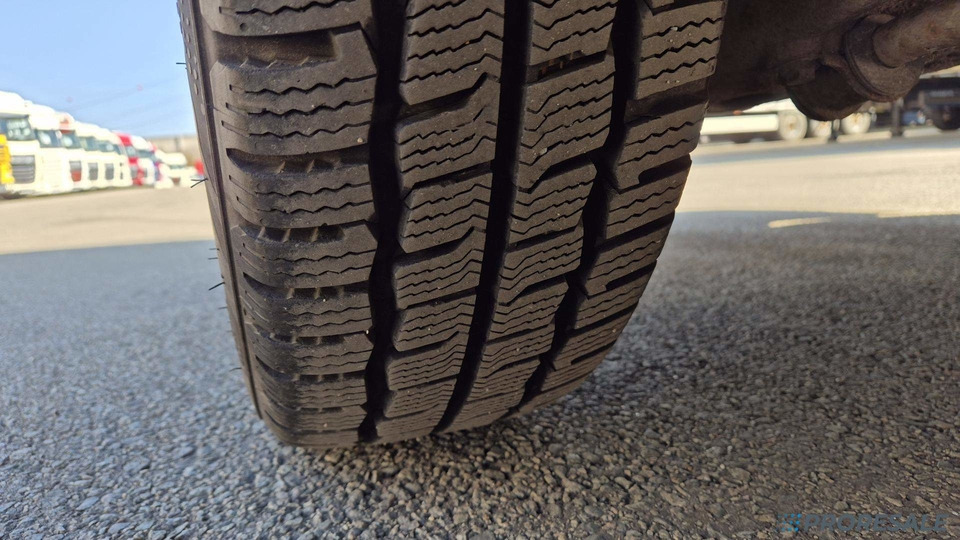 VOLKSWAGEN TRANSPORTER 2.5 TDi - nová mrazírenská vestavba + CARRIER XARIOS 230/12 V - vadný motor в лизинг VOLKSWAGEN TRANSPORTER 2.5 TDi - nová mrazírenská vestavba + CARRIER XARIOS 230/12 V - vadný motor: фото 16 VOLKSWAGEN TRANSPORTER 2.5 TDi - nová mrazírenská vestavba + CARRIER XARIOS 230/12 V - vadný motor в лизинг VOLKSWAGEN TRANSPORTER 2.5 TDi - nová mrazírenská vestavba + CARRIER XARIOS 230/12 V - vadný motor: фото 16