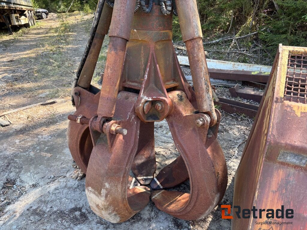 2 stk Fuchs Grabb, følger med en dele grabb også - Строительное оборудование: фото 2 2 stk Fuchs Grabb, følger med en dele grabb også - Строительное оборудование: фото 2