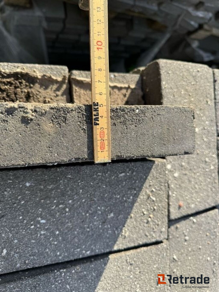 Строительное оборудование 30 paller med optaget beton klinker. Mørk grå / 23x11x5cm.: фото 8